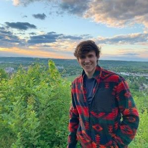 Meet your Posher, Thomas